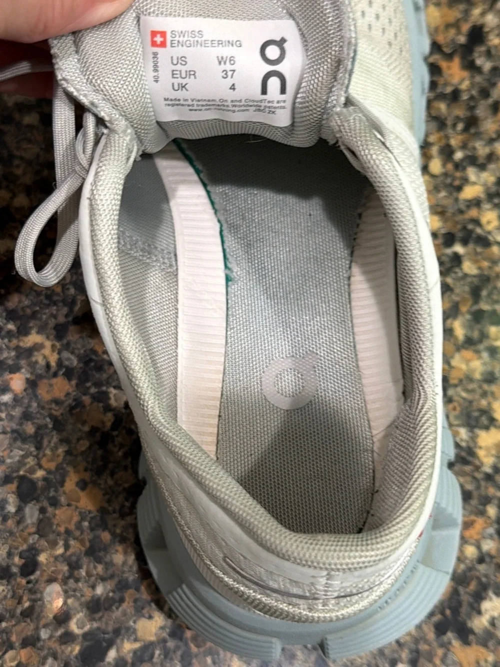 On Running Cloudflow Lightweight Running Shoes ladies 6